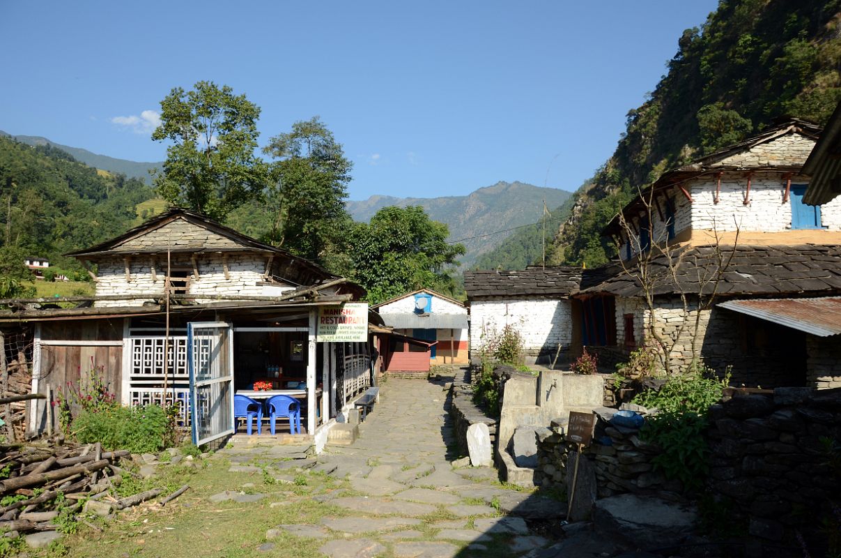 Nayapul To Ghorepani 07 Matathanti 